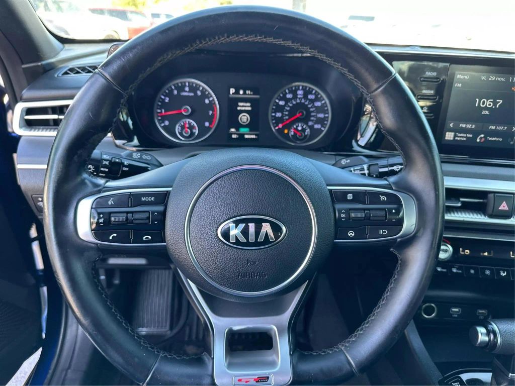 
								2021 Kia K5 GT-Line Sedan 4D full									