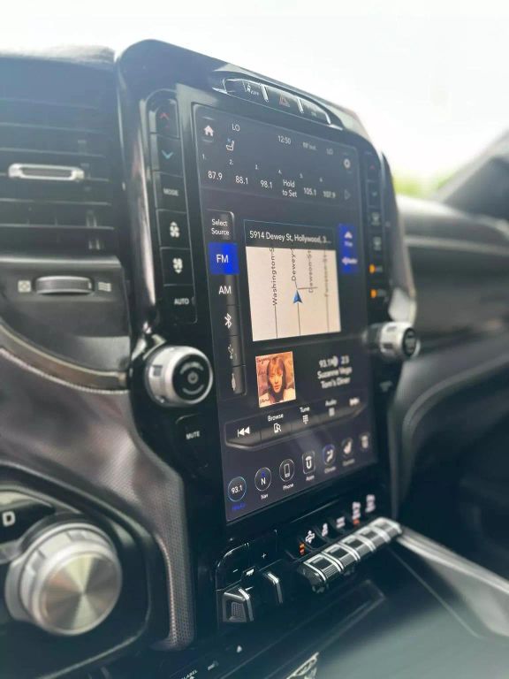 
								2019 Ram 1500 Crew Cab Limited Pickup 4D 5 1/2 ft full									