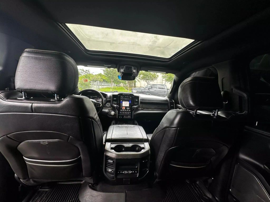 
								2019 Ram 1500 Crew Cab Limited Pickup 4D 5 1/2 ft full									