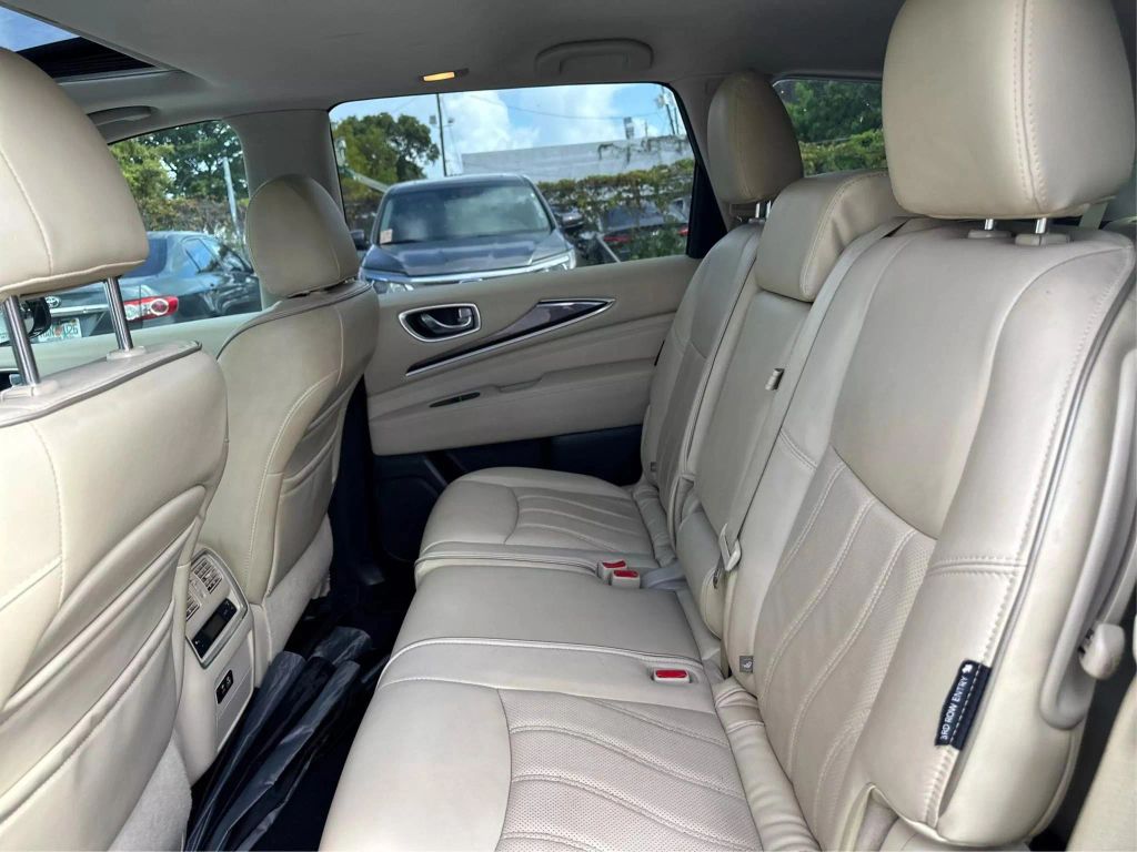 
								2019 INFINITI QX60 LUXE Sport Utility 4D full									