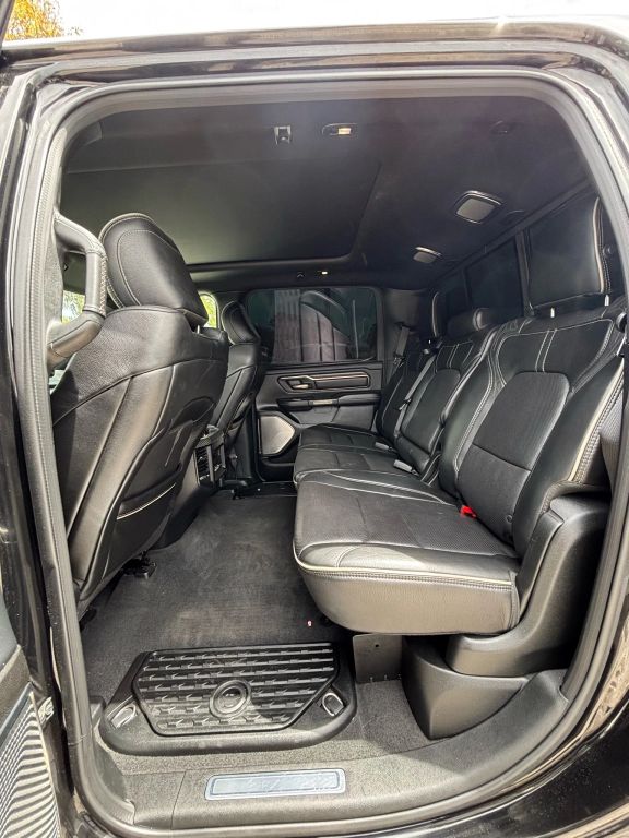 
								2019 Ram 1500 Crew Cab Limited Pickup 4D 5 1/2 ft full									