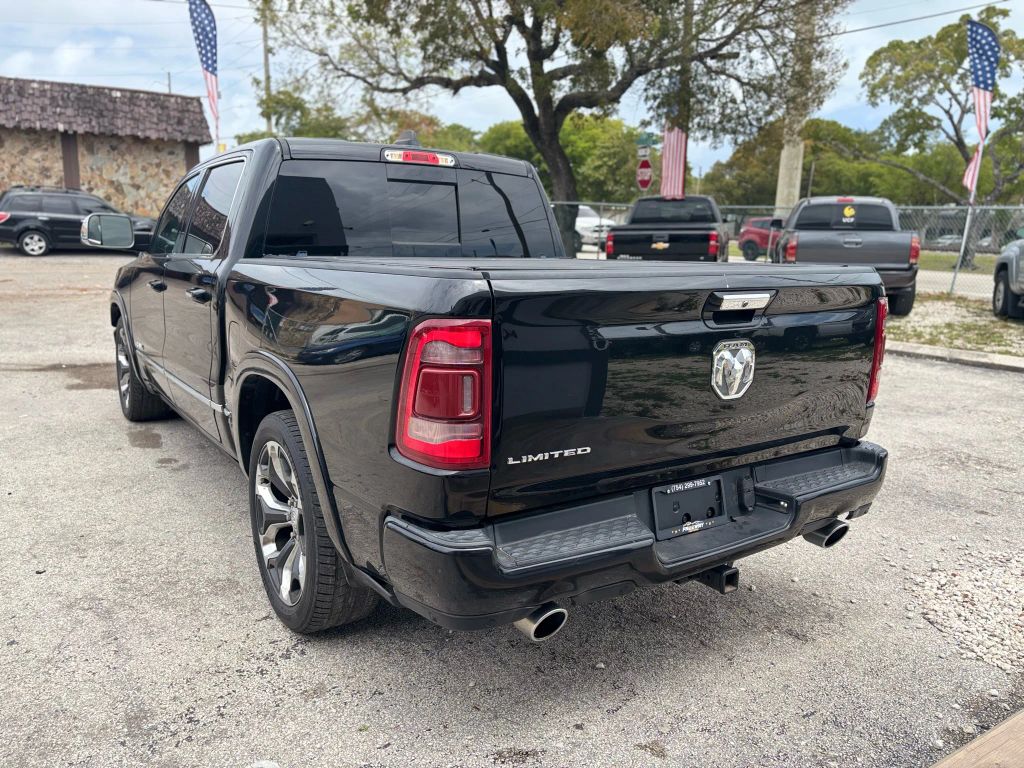
								2019 Ram 1500 Crew Cab Limited Pickup 4D 5 1/2 ft full									