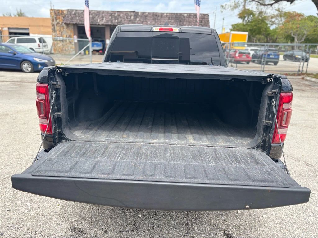
								2019 Ram 1500 Crew Cab Limited Pickup 4D 5 1/2 ft full									
