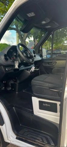 
								2023 Mercedes-Benz Sprinter 2500 Cargo High Roof w/170  WB Van 3D full									