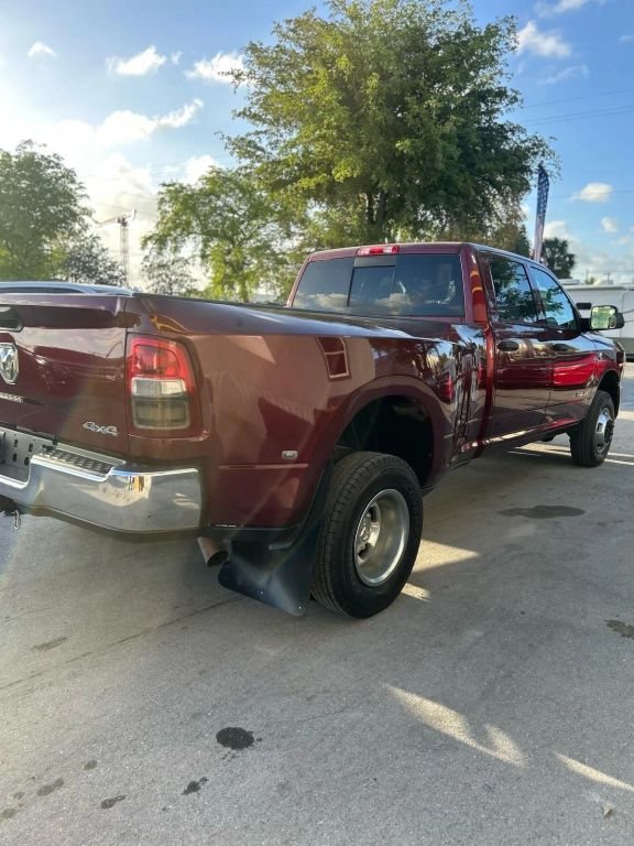 
								2021 Ram 3500 Crew Cab Tradesman Pickup 4D 8 ft full									