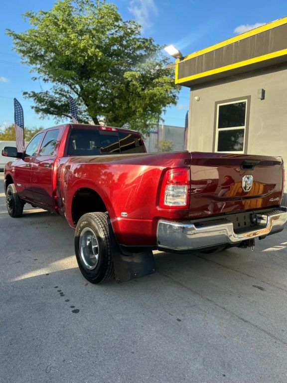 
								2021 Ram 3500 Crew Cab Tradesman Pickup 4D 8 ft full									