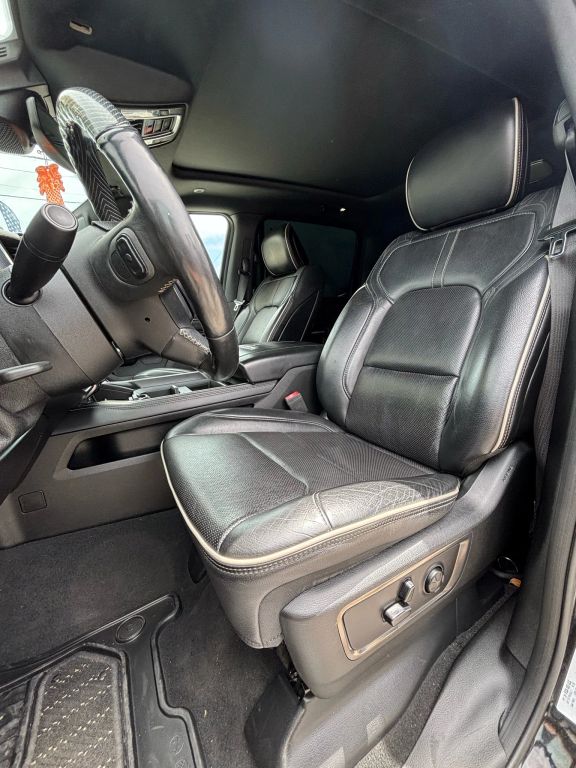 
								2019 Ram 1500 Crew Cab Limited Pickup 4D 5 1/2 ft full									