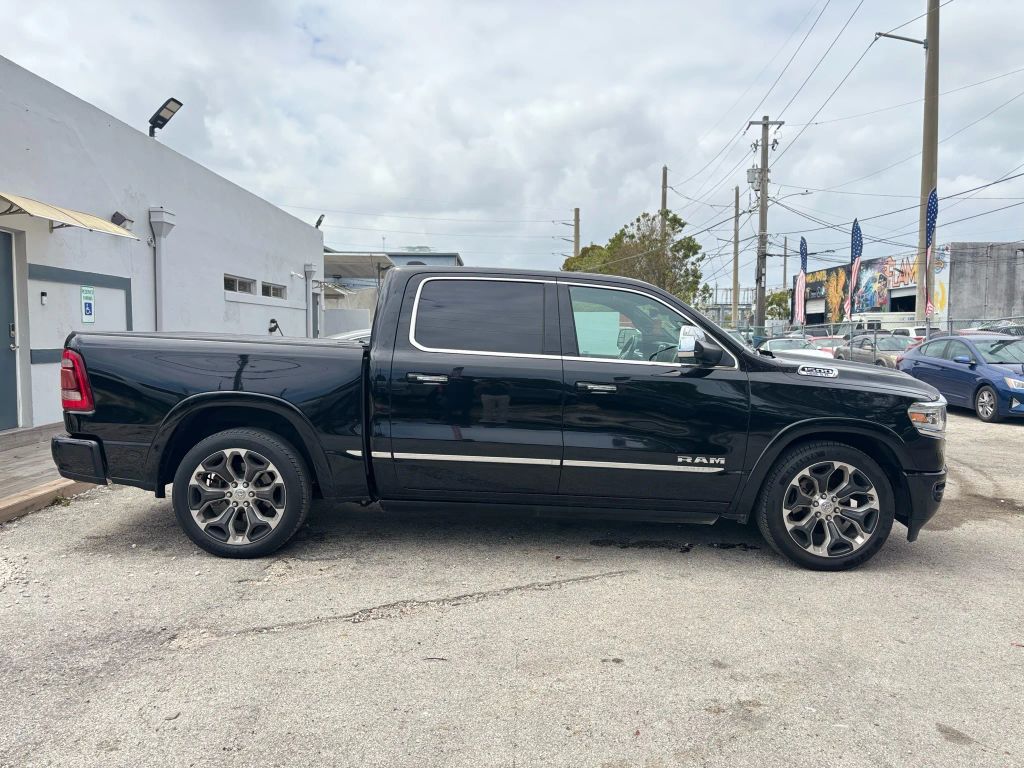 
								2019 Ram 1500 Crew Cab Limited Pickup 4D 5 1/2 ft full									
