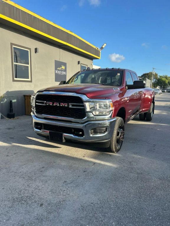 
								2021 Ram 3500 Crew Cab Tradesman Pickup 4D 8 ft full									
