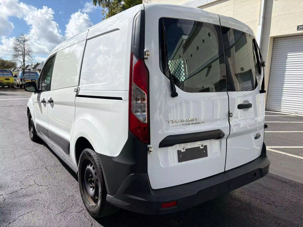 
								2017 Ford Transit Connect Cargo XL Van 4D full									