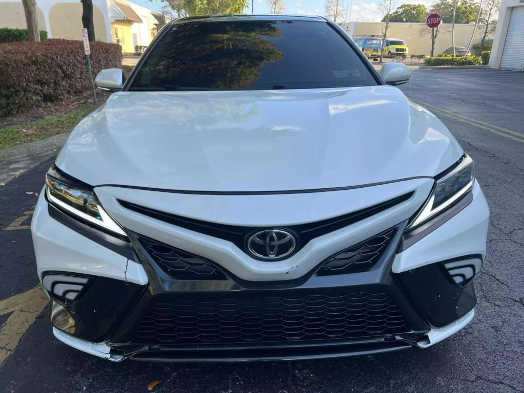 
								2022 Toyota Camry XSE Sedan 4D full									