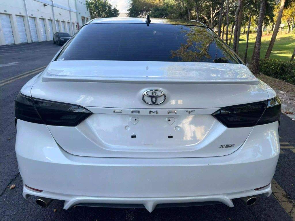 
								2022 Toyota Camry XSE Sedan 4D full									