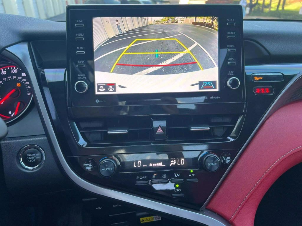 
								2022 Toyota Camry XSE Sedan 4D full									