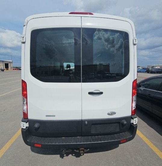 
								2015 Ford Transit 250 Van Medium Roof w/Sliding Side Door w/LWB Van 3D full									