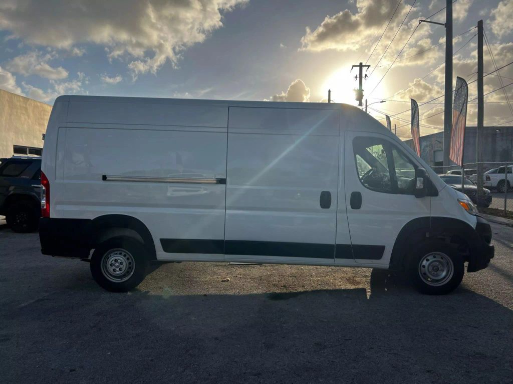 
								2023 Ram ProMaster Cargo Van 2500 High Roof Van 3D full									
