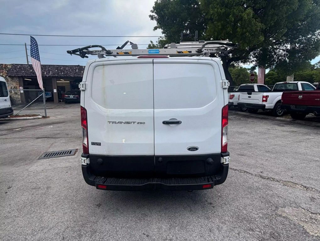 
								2019 Ford Transit 250 Van Low Roof w/Sliding Side Door w/LWB Van 3D full									