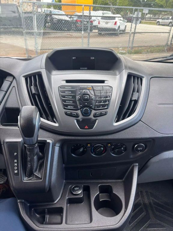 
								2019 Ford Transit 250 Van Low Roof w/Sliding Side Door w/LWB Van 3D full									