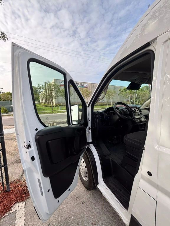 
								2023 Ram ProMaster Cargo Van 3500 High Roof Extended Van 3D full									