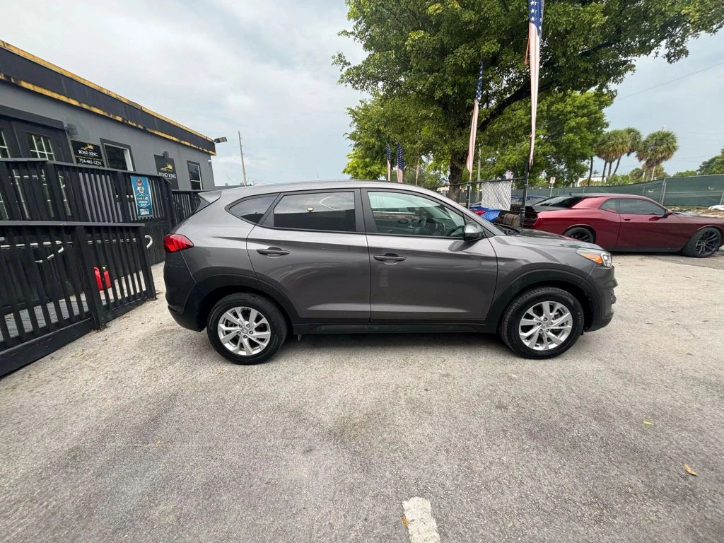 
								2021 Hyundai Tucson SE Sport Utility 4D full									