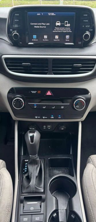 
								2021 Hyundai Tucson SE Sport Utility 4D full									