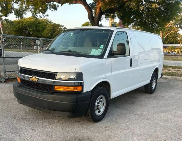 
								2021 Chevrolet Express 3500 Cargo Regular Van 3D full									
