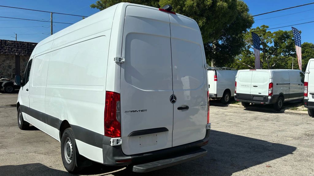 
								2023 Mercedes-Benz Sprinter 2500 Cargo High Roof w/170  WB Van 3D full									