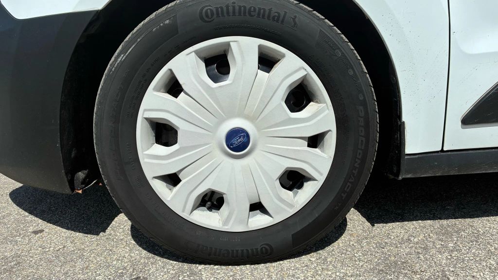 
								2019 Ford Transit Connect Cargo XL Van 4D full									