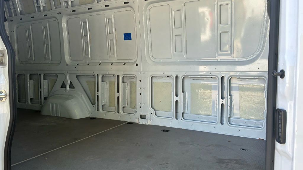 
								2023 Mercedes-Benz Sprinter 2500 Cargo High Roof w/170  WB Van 3D full									