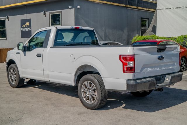 
								2020 Ford F150 Regular Cab XL Pickup 2D 8 ft full									