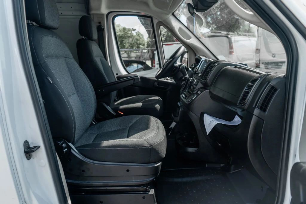 
								2022 Ram ProMaster Cargo Van 2500 High Roof Van 3D full									