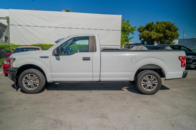 
								2020 Ford F150 Regular Cab XL Pickup 2D 8 ft full									