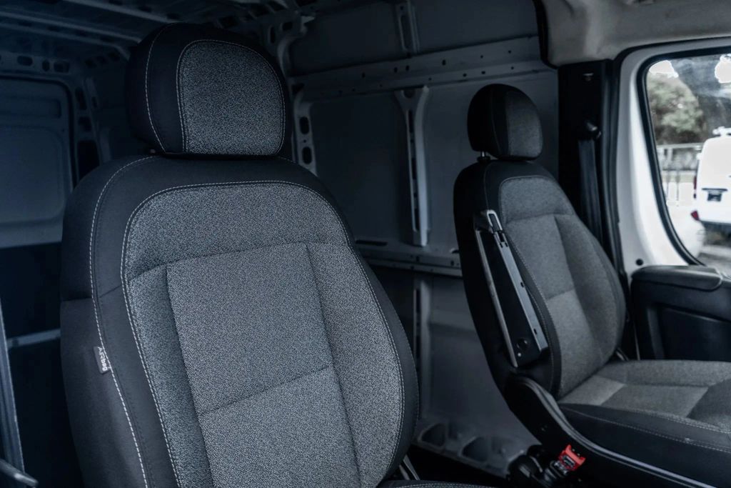 
								2023 Ram ProMaster Cargo Van 2500 High Roof Van 3D full									