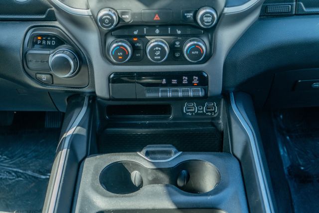 
								2022 Ram 1500 Crew Cab Big Horn Pickup 4D 5 1/2 ft full									