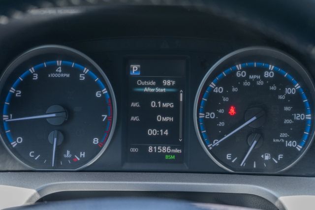 
								2018 Toyota RAV4 XLE Sport Utility 4D full									