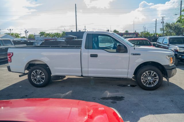 
								2020 Ford F150 Regular Cab XL Pickup 2D 8 ft full									