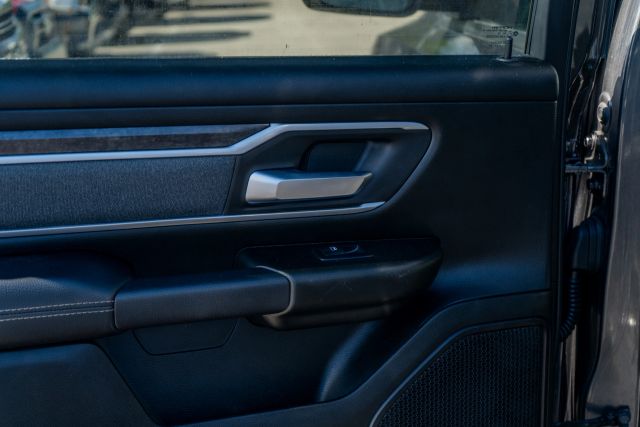 
								2022 Ram 1500 Crew Cab Big Horn Pickup 4D 5 1/2 ft full									