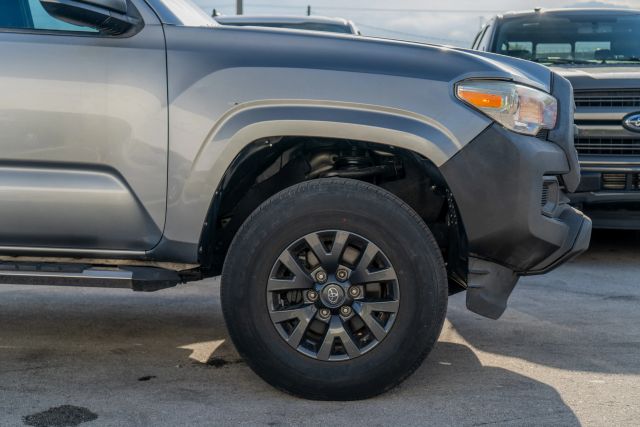 
								2017 Toyota Tacoma Access Cab SR Pickup 4D 6 ft full									