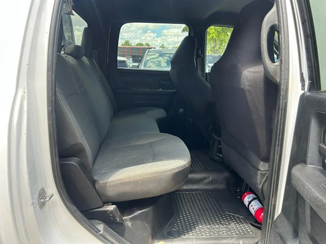 
								2022 Ram 3500 Crew Cab & Chassis Tradesman Cab & Chassis 4D full									