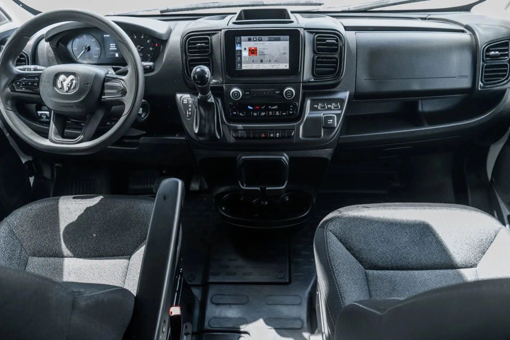 
								2022 Ram ProMaster Cargo Van 2500 High Roof Van 3D full									