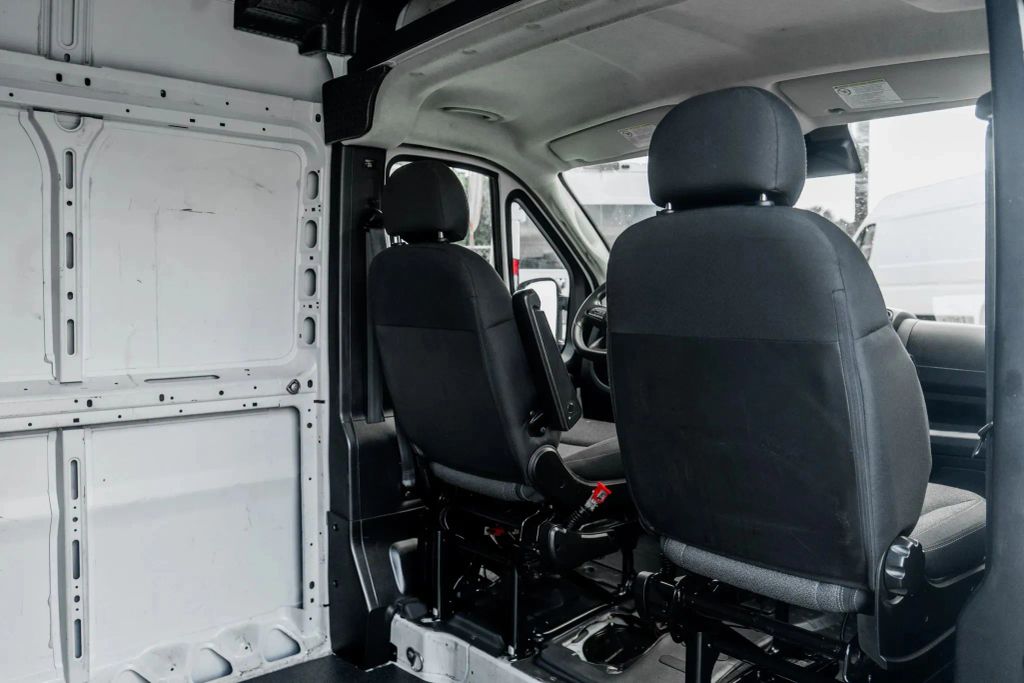 
								2023 Ram ProMaster Cargo Van 2500 High Roof Van 3D full									