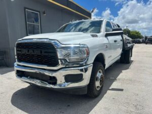 2022 Ram 3500 Crew Cab & Chassis Tradesman Cab & Chassis 4D