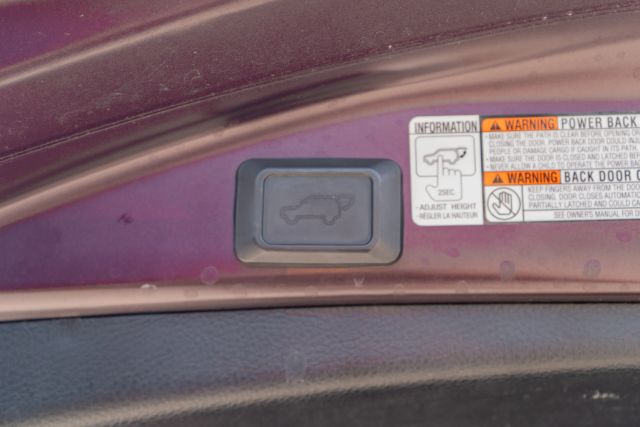 
								2018 Toyota RAV4 XLE Sport Utility 4D full									