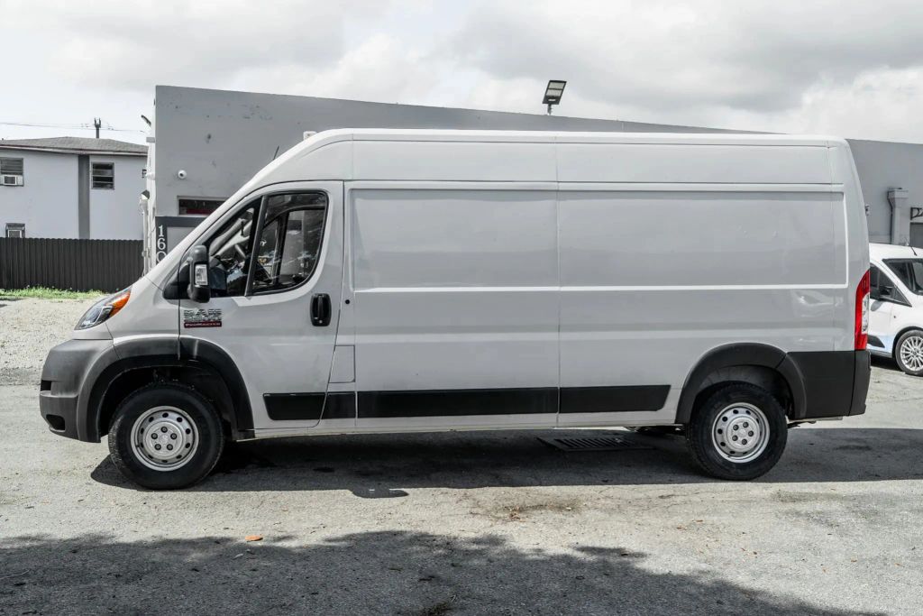 
								2022 Ram ProMaster Cargo Van 2500 High Roof Van 3D full									