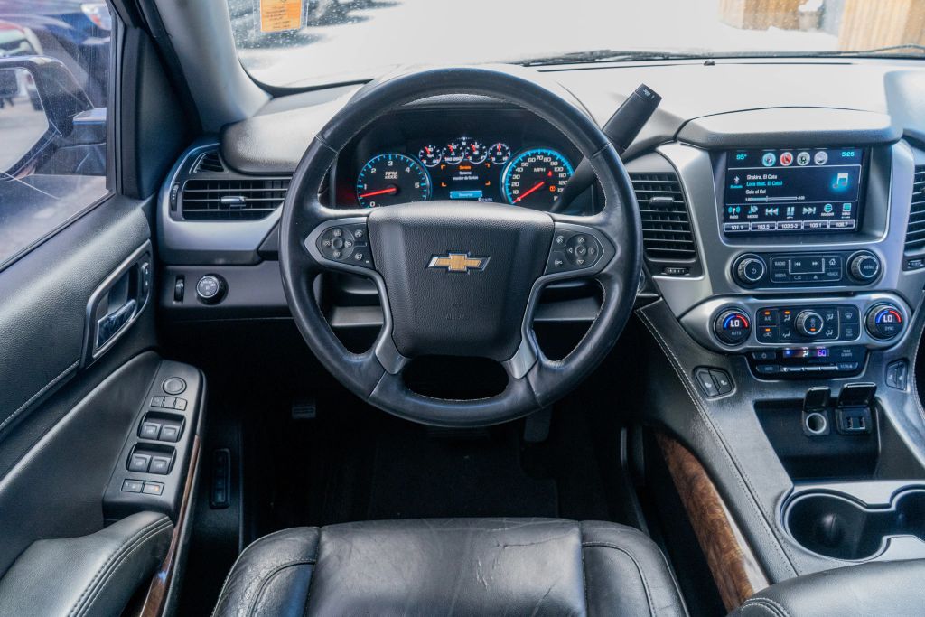 
								2017 Chevrolet Suburban LT Sport Utility 4D full									