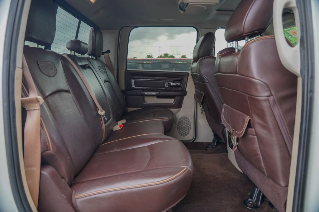 
								2018 Ram 3500 Crew Cab Laramie Longhorn Pickup 4D 8 ft full									