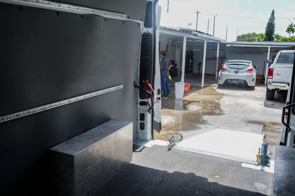 
								2016 Ram ProMaster Cargo Van 3500 High Roof Extended Van 3D full									