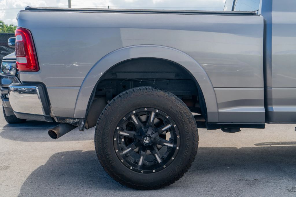 
								2019 Ram 2500 Mega Cab Laramie Pickup 4D 6 1/3 ft full									