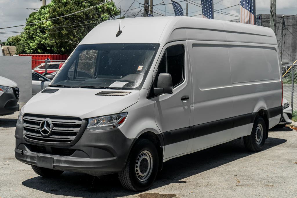 
								2021 Mercedes-Benz Sprinter 2500 Cargo High Roof w/170  WB Van 3D full									