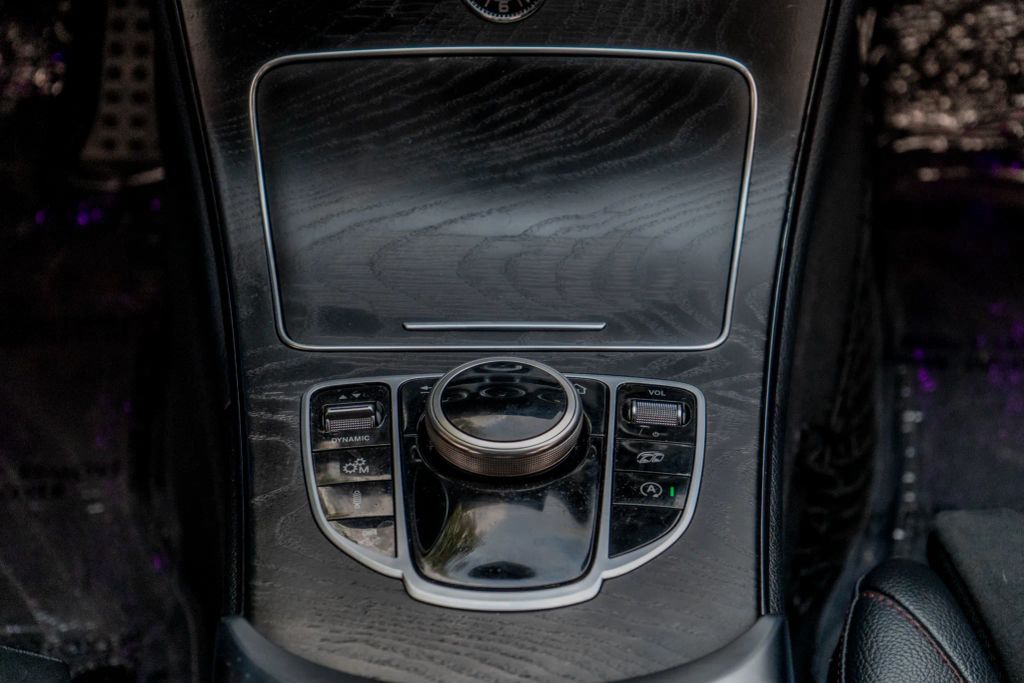 
								2020 Mercedes-Benz Mercedes-AMG C-Class C 43 AMG Sedan 4D full									