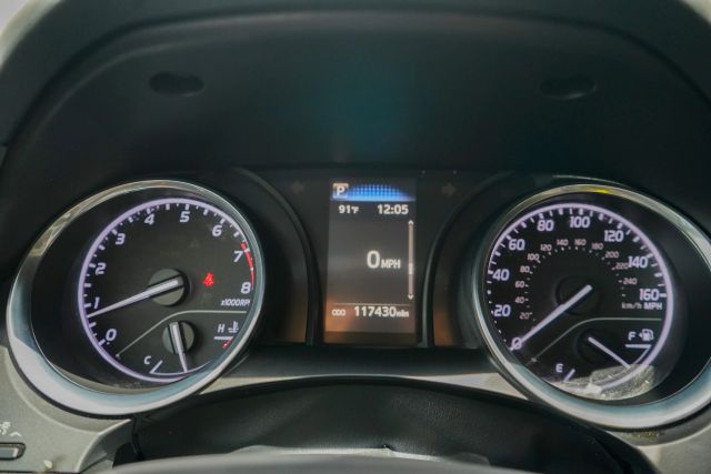 
								2020 Toyota Camry SE Sedan 4D full									